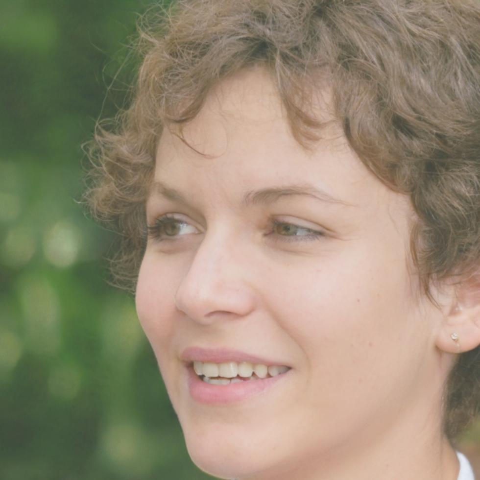 Portrait de Céline Moreau, formatrice experte en coiffure mariée